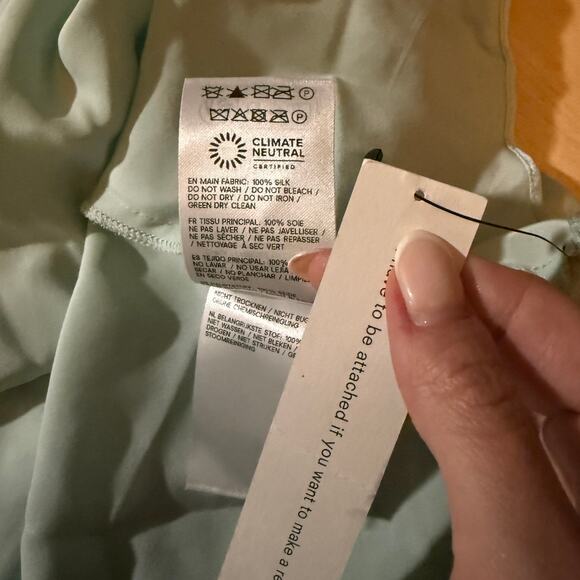 New Reformation Ronda Silk Dress - Picture 5 of 5